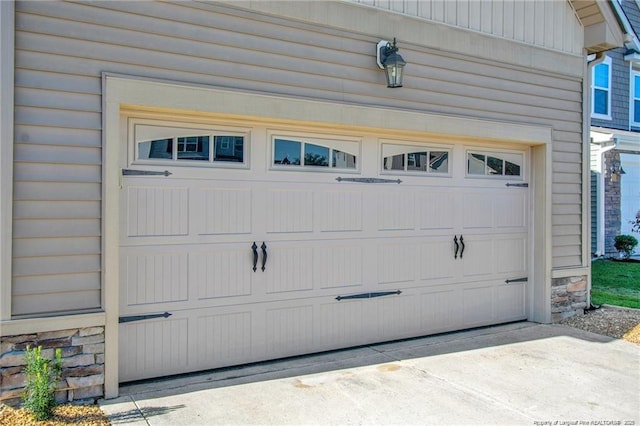 308 Wishaw Ct, Hope Mills, NC 28348 - garage with concrete driveway