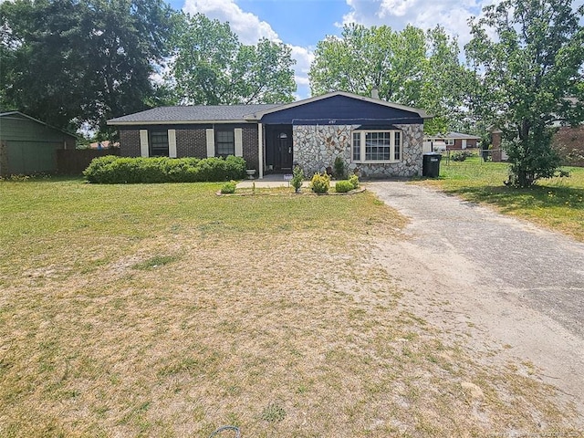 4787 Friar Ave, Fayetteville, NC 28304 - photo 2