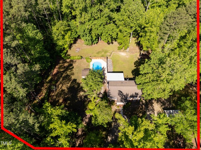 aerial view of property and surrounding area