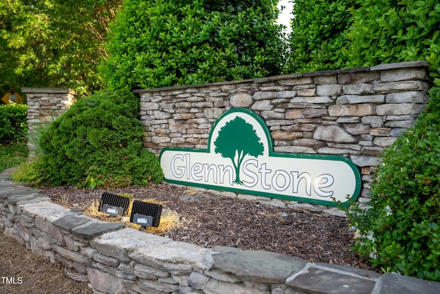 4108 Lady Slipper Ln, Durham, NC 27704 - view of community sign