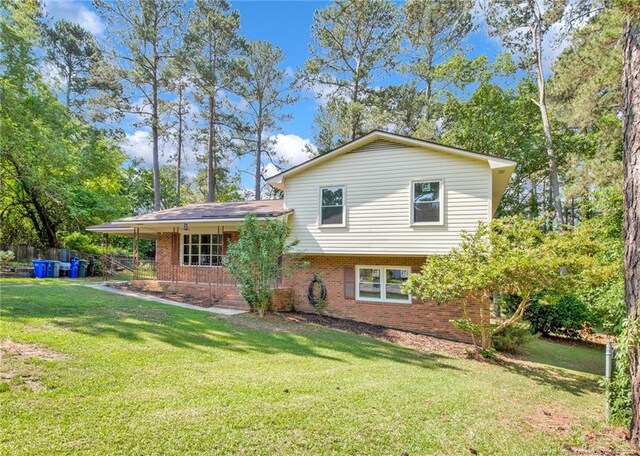 1618 Hickory Ridge Ct, Fayetteville, NC 28304 - view of front of home featuring brick siding