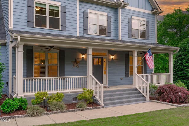 view of front of property featuring a porch