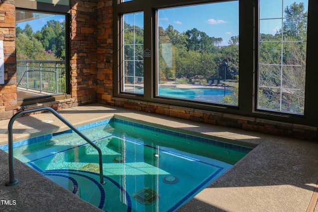 view of pool featuring a pool