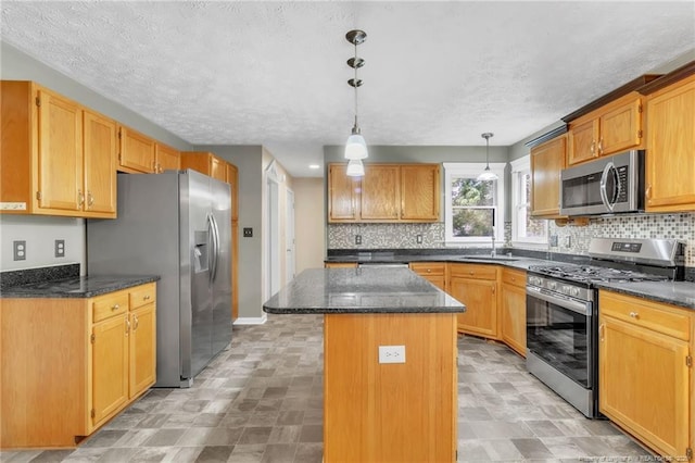 1959 Oakview Dr, Fayetteville, NC 28304 - photo 11