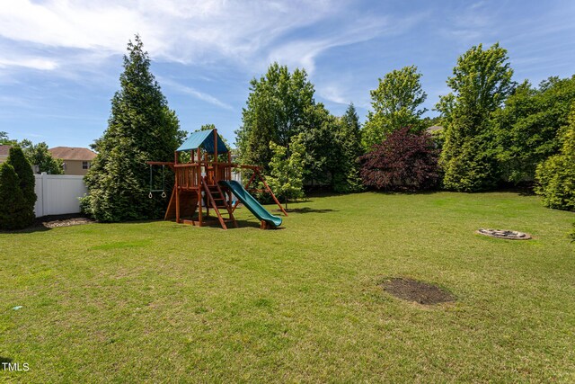 view of yard featuring a playground