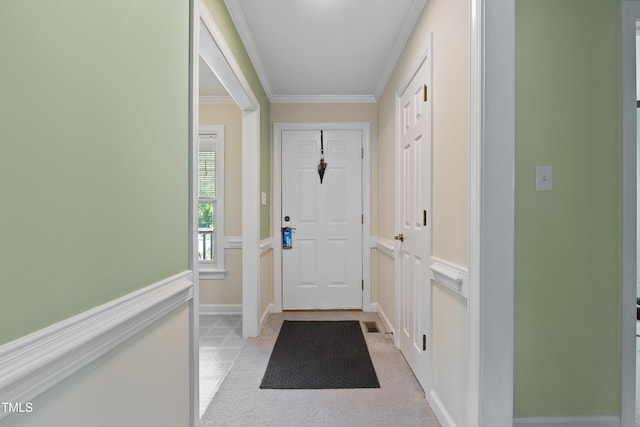 entryway with crown molding