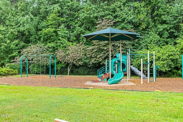 101 Parkbow Ct, Cary, NC 27519 - community playground with a yard
