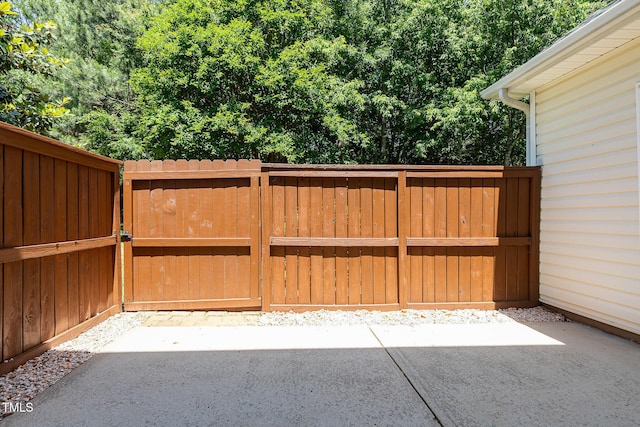 2111 Piney Brook Rd Unit 101, Raleigh, NC 27614 - view of gate
