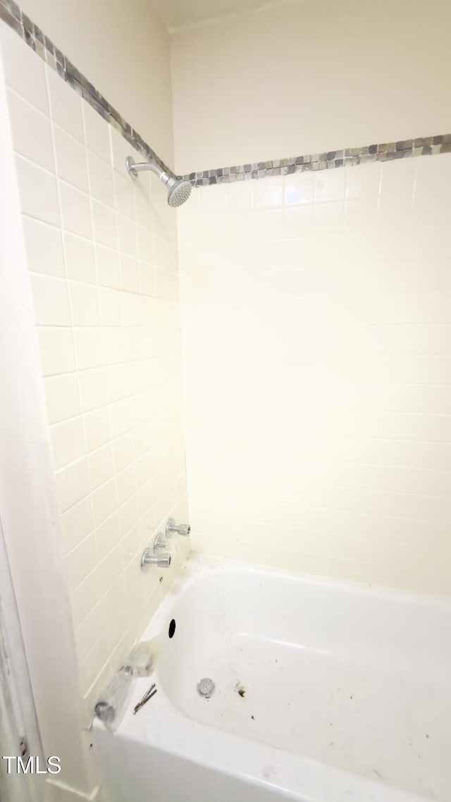 752 Nashville Rd, Rocky Mount, NC 27803 - full bathroom featuring shower / tub combination