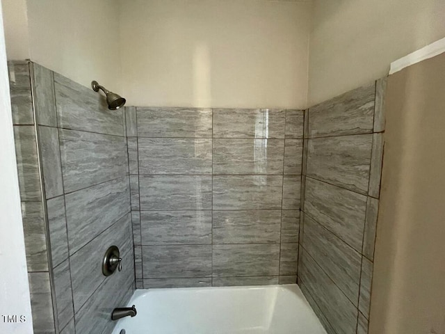 1609 Main St, Scotland Neck, NC 27874 - full bathroom featuring tub / shower combination