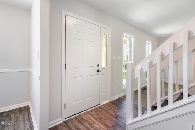 105 Hiddenwood Ct, Garner, NC 27529 - foyer with wood finished floors and baseboards