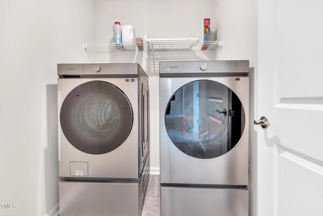 4601 Okeechobee Ct, Fuquay Varina, NC 27526 - laundry room featuring washer and dryer and baseboards