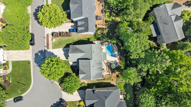 bird's eye view of a pool area