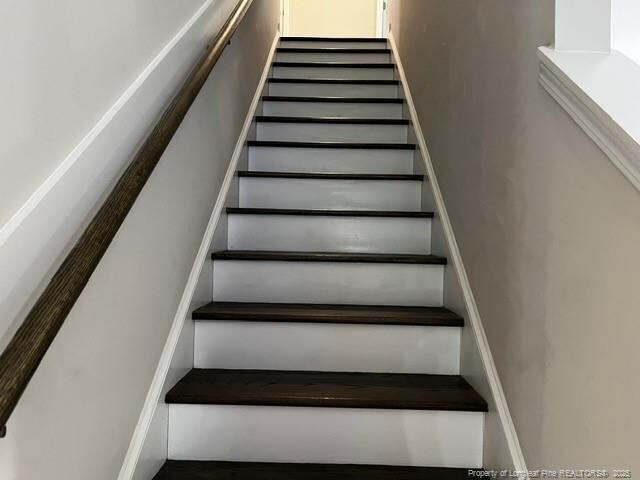 116 Georgia Dr, Raeford, NC 28376 - view of stairway