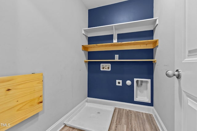 870 Kentucky Derby Ln, Lillington, NC 27546 - clothes washing area with hookup for a gas dryer, washer hookup, hookup for an electric dryer, and wood finished floors