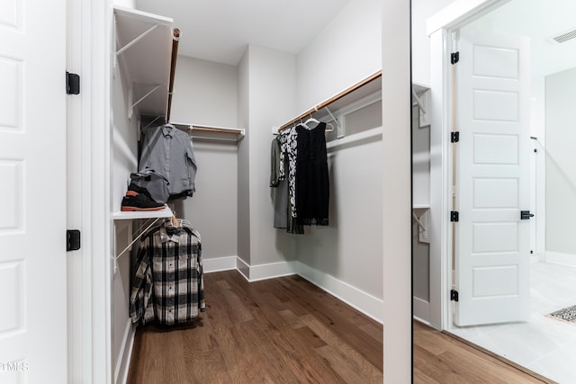 318 Ivy Ridge Rd, Chapel Hill, NC 27516 - spacious closet featuring wood finished floors