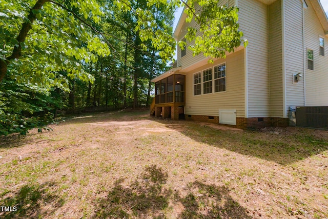 716 Lakeview Ave, Wake Forest, NC 27587 - view of yard with a sunroom and fence