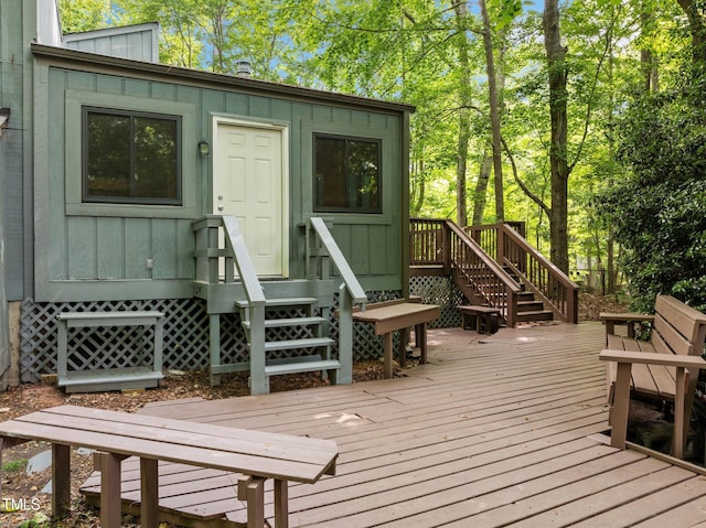 deck with stairway