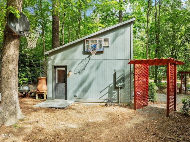 view of outbuilding