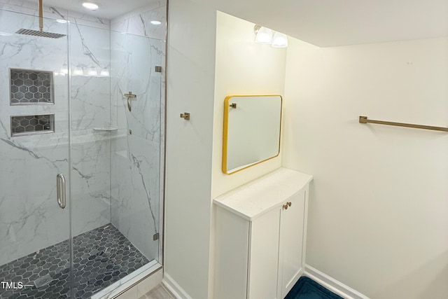 3141 Wagoner Ln Unit 09, Graham, NC 27253 - full bath featuring a marble finish shower and baseboards