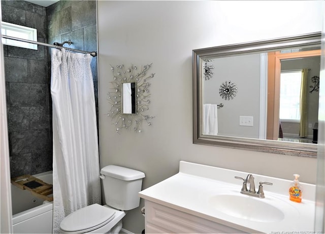 120 Will Lucas Rd, Linden, NC 28356 - full bathroom featuring vanity, shower / bath combo with shower curtain, and toilet