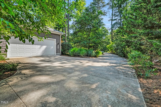 289 Stoneview, Pittsboro, NC 27312 - garage featuring driveway