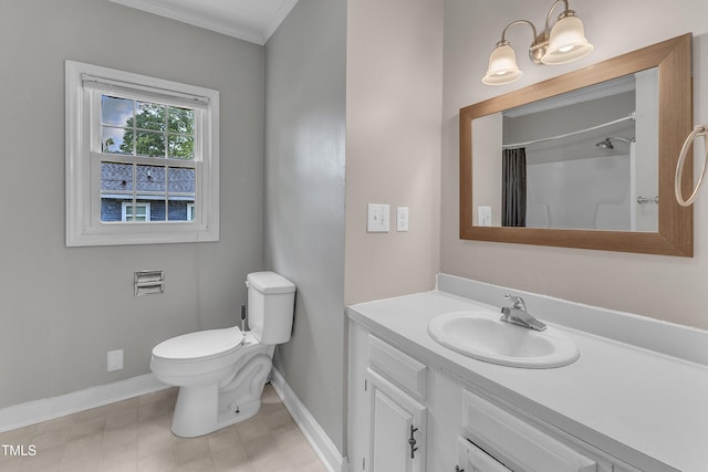302 Hester St, Knightdale, NC 27545 - full bath with baseboards, crown molding, toilet, vanity, and curtained shower