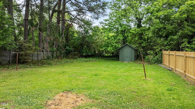 306 Coleman St, Oxford, NC 27565 - view of yard with a shed and an outbuilding