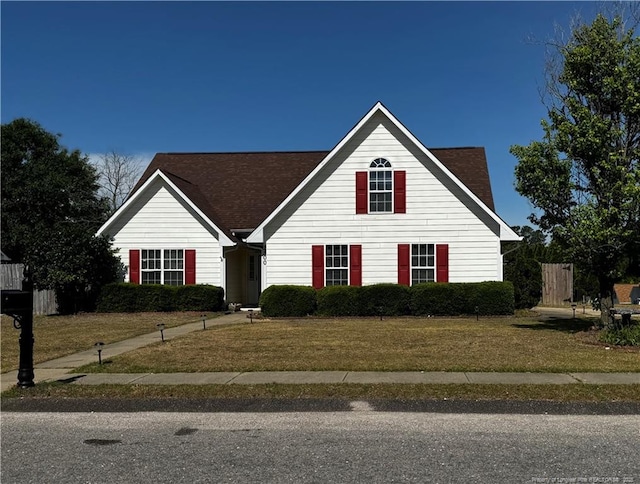 2500 Forest Lodge Dr, Fayetteville, NC 28306 - traditional-style home featuring a front yard