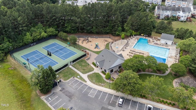 drone / aerial view of a pool area