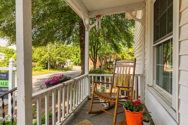 balcony with a porch