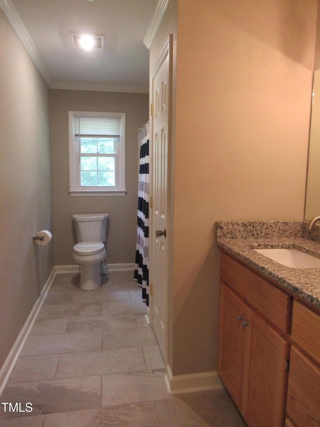 819 Patterson Grove Rd, Ramseur, NC 27316 - bathroom featuring toilet, ornamental molding, vanity, baseboards, and a shower with curtain