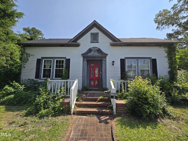 500 Vance St NE, Wilson, NC 27893 - view of front of home featuring a shingled roof