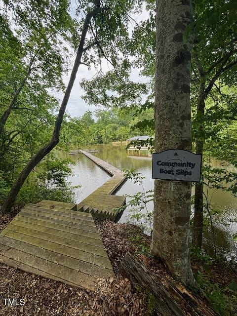 5 Pinnacle Shores Dr, Macon, NC 27551