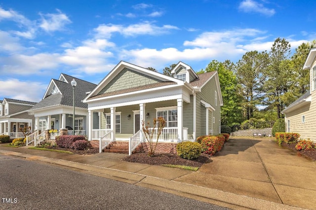 view of front of home featuring a porch