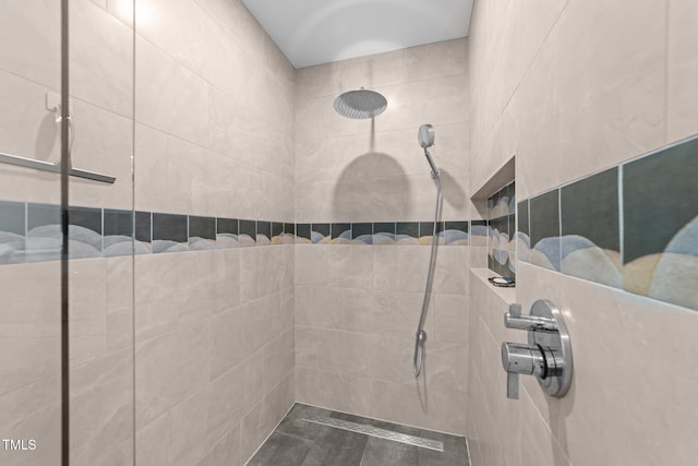 1115 Trailwood Dr, Raleigh, NC 27606 - bathroom view of tiled shower