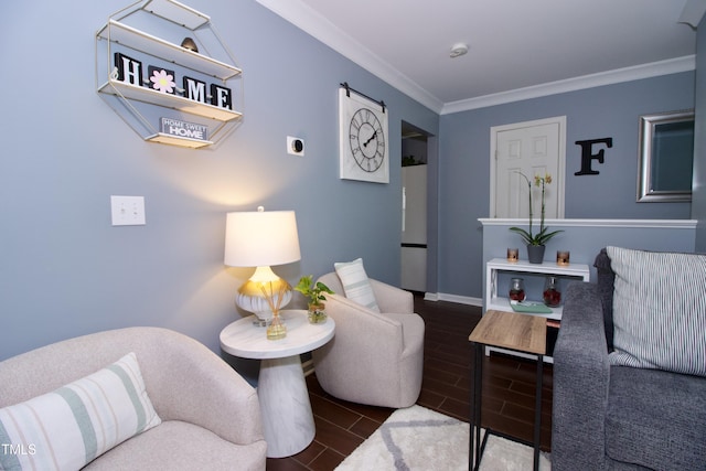 living area with wood tiled floors, ornamental molding, and baseboards