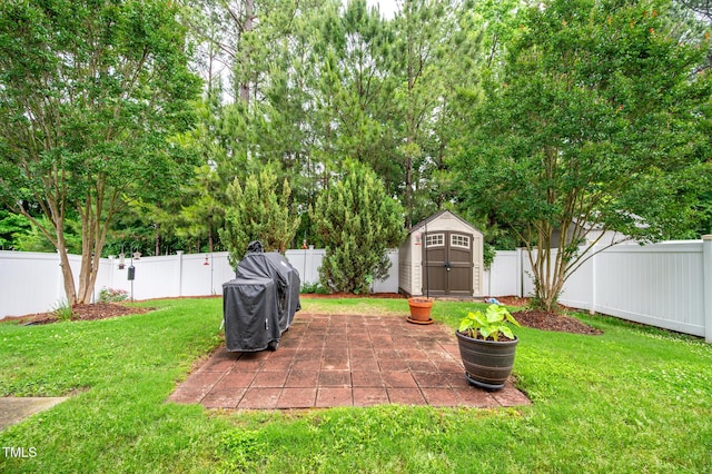 313 Weeping Willow Dr, Durham, NC 27704 - view of yard featuring a patio