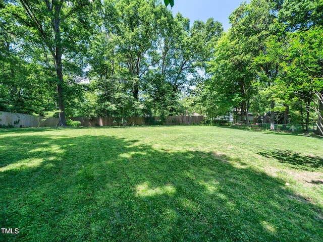 7605 Copper Mine Ln, Raleigh, NC 27615 - view of yard
