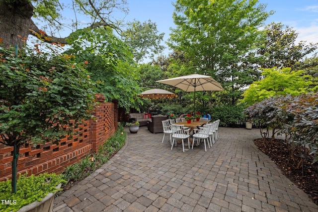 1015 Watts St, Durham, NC 27701 - view of patio / terrace