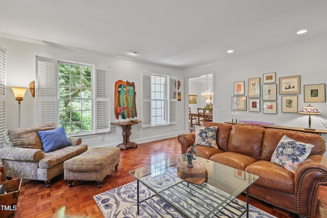 living area featuring ornamental molding, a chandelier, baseboards, and recessed lighting