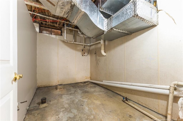 300 Fox Ridge Rd, Warsaw, NC 28398 - view of unfinished basement