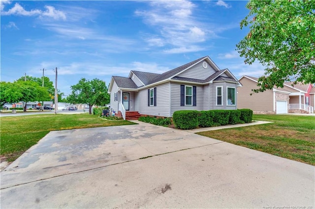 1501 E 6th St, Lumberton, NC 28358 - ranch-style home featuring a front yard