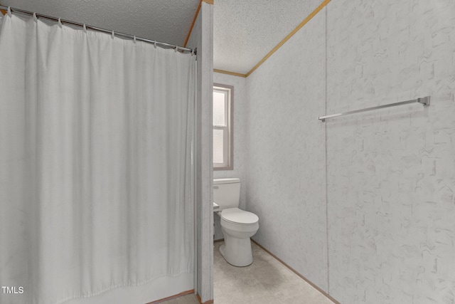 4870 Dogwood Dr, Battleboro, NC 27809 - bathroom featuring a textured ceiling, toilet, a shower with curtain, and ornamental molding