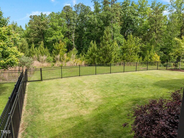 192 Logbridge Rd, Chapel Hill, NC 27516 - view of yard