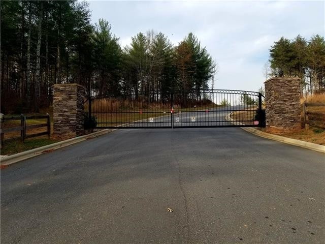 1057 Lakeside Way NW, Valdese, NC 28690