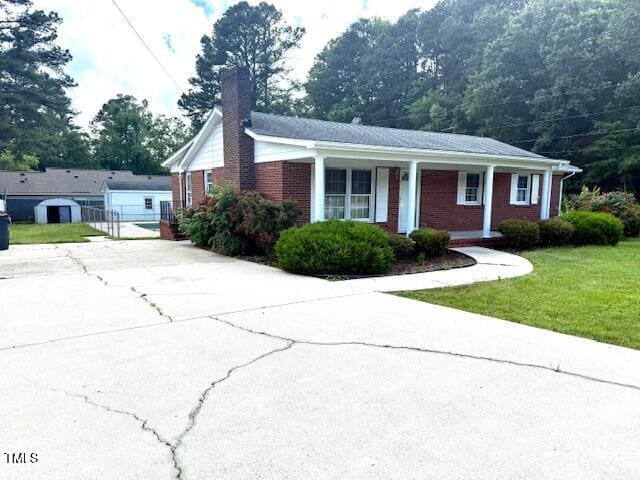 100 E Dale Dr, Oxford, NC 27565 - photo 1