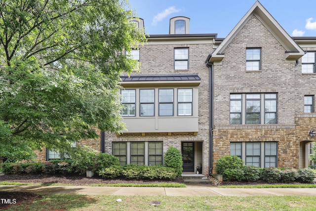 1602 Bowery Dr, Raleigh, NC 27607 - view of front of home with brick siding