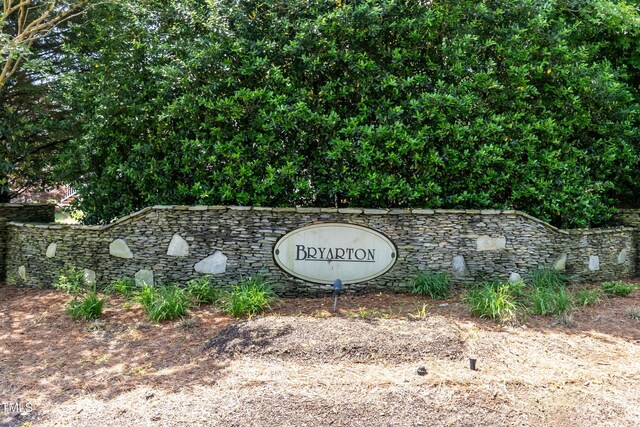 5501 Southern Cross Ave, Raleigh, NC 27606 - view of community sign