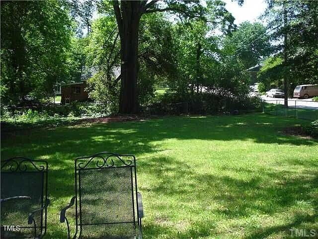 200 Walnut St, Cary, NC 27511 - view of grassy yard